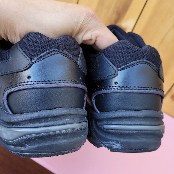 Vionic 23 Walker Classic Sneaker Sz 10 - Picture 8 of 13